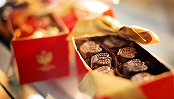 Send Chocolatesfrom UK to Pakistan at Cheapest Rates